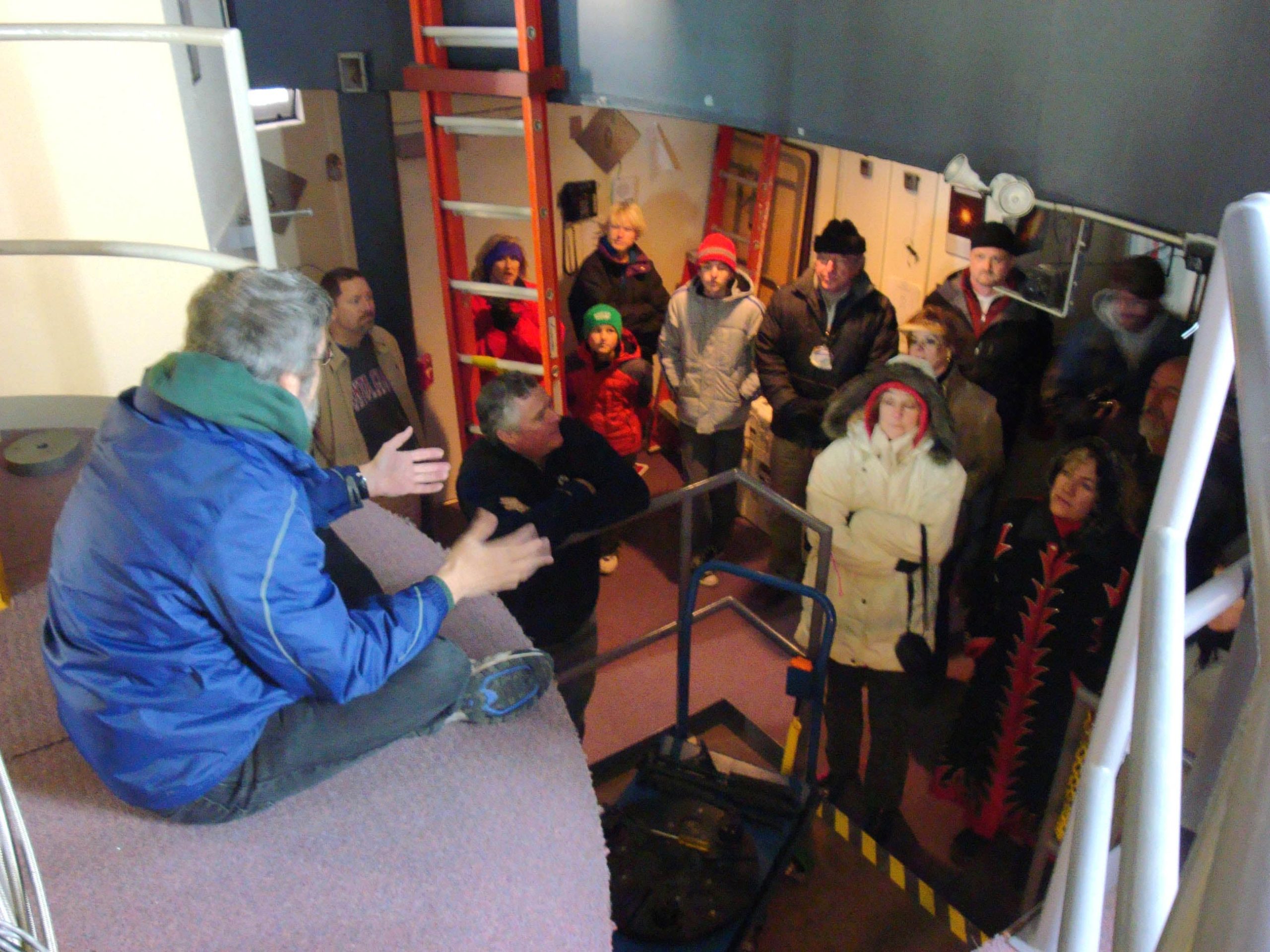 Br. Guy Consolmagno with VOF visitors at the VATT