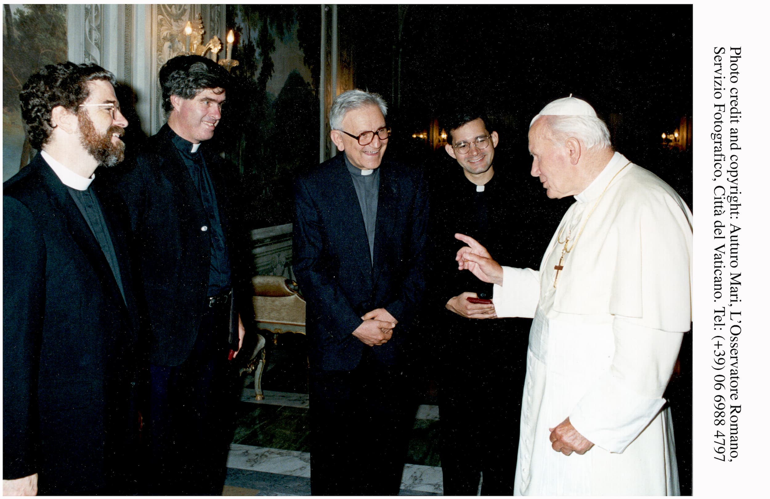 Pope John Paul II with Vatican Observatory Team