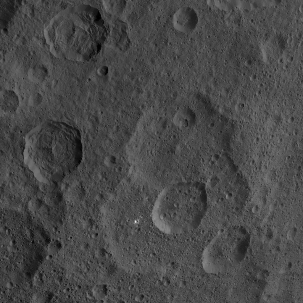 This image, taken by NASA's Dawn spacecraft, shows a portion of the northern hemisphere of dwarf planet Ceres from an altitude of 915 miles (1,470 kilometers). The image was taken on Sept. 21, 2015, and has a resolution of 450 feet (140 meters) per pixel. Credit: NASA/JPL-Caltech/UCLA/MPS/DLR/IDA