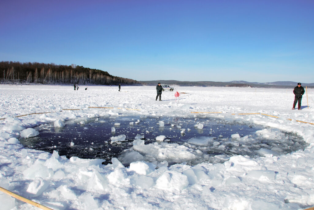 Meteor crater in Chebarkul Lake