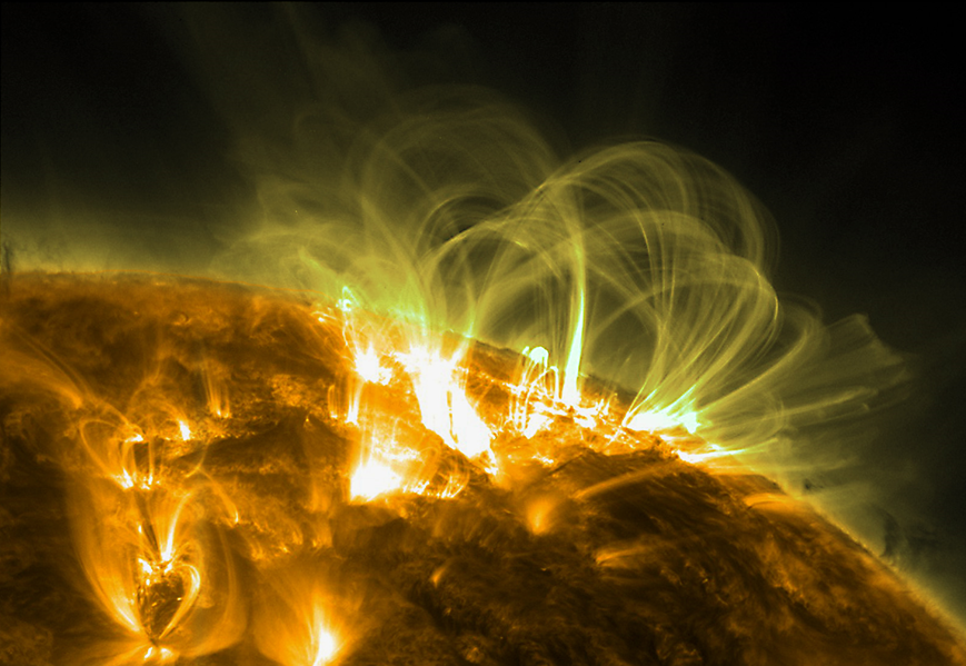 Coronal Loops on the Sun - Vatican Observatory