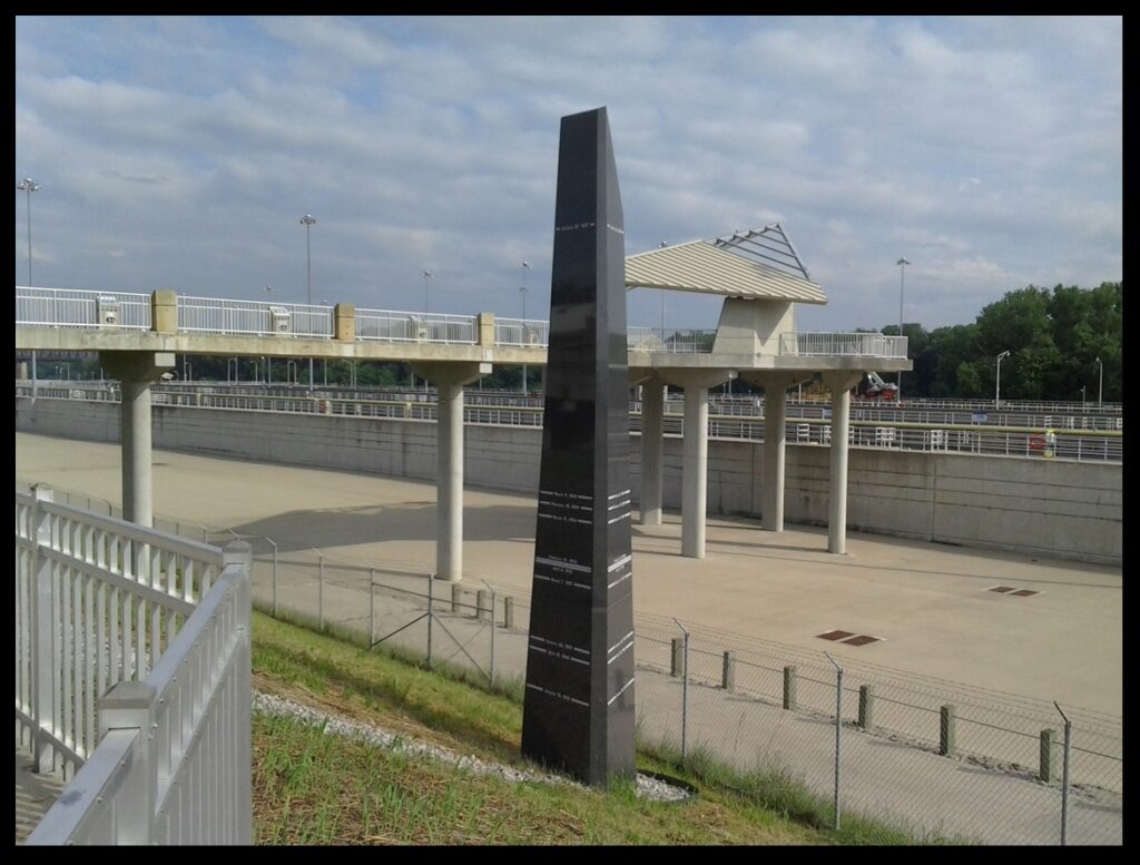 The McAlpine flood obelisk.