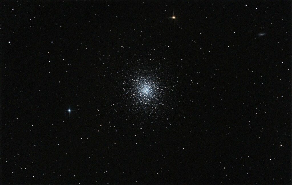 M13