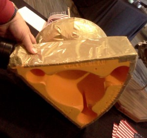 Underside of Michael Ryschkewitsch's New Horizons hat reveals its Cheese-Head substructure.