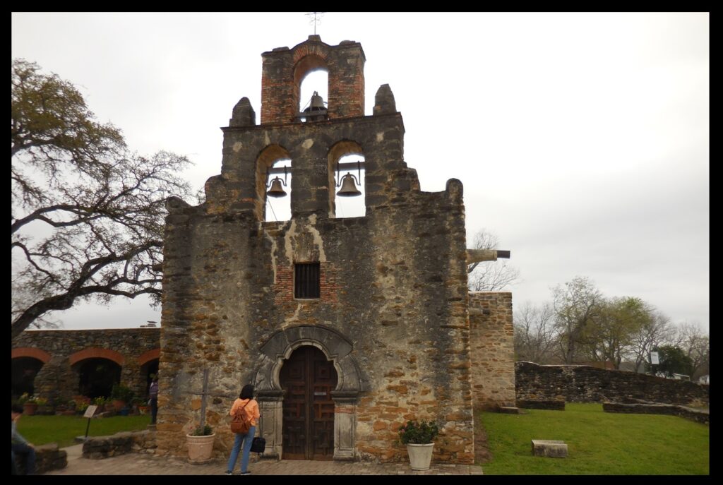 Mission Espada.